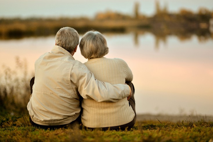 Une nouvelle histoire d'amour à 60 ans et plus : peut-on (re)trouver l'amour ?